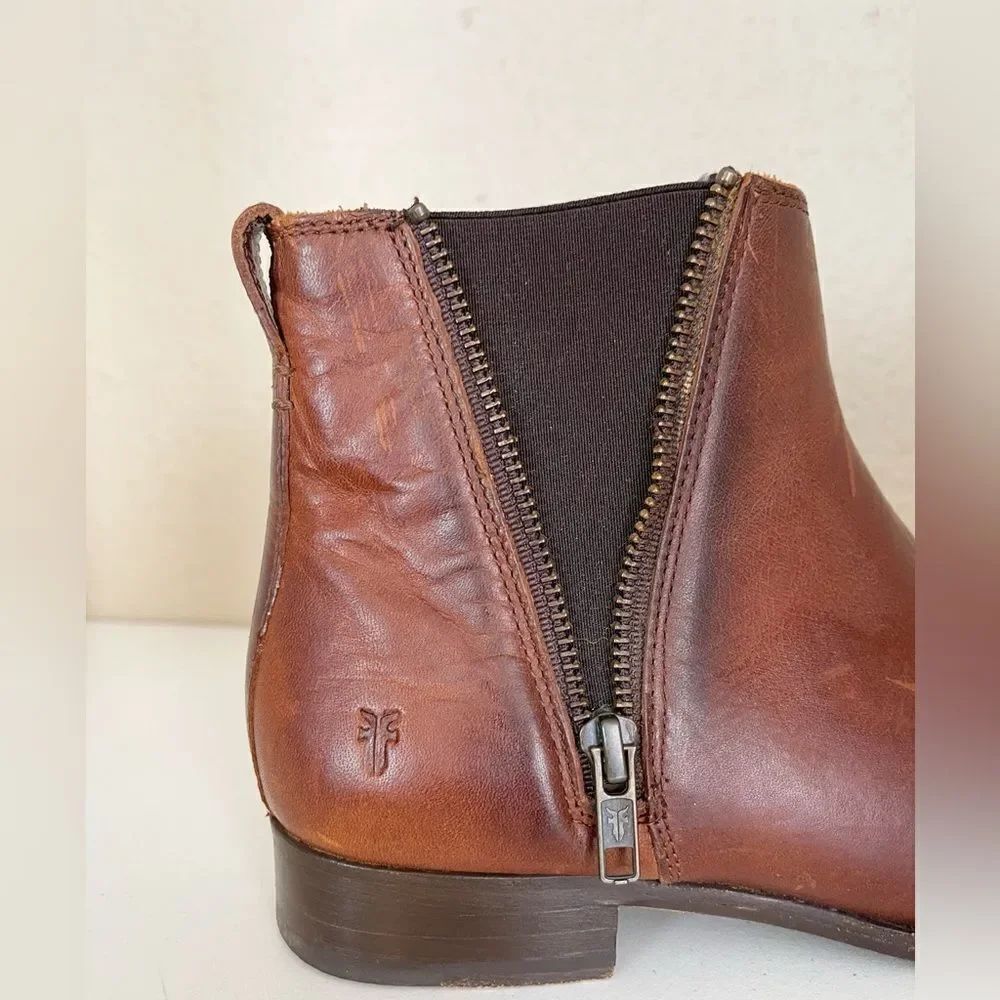 Frye Carly Chelsea Western distressed Bootie in brown with exposed zipper 8 - Picture 11 of 13